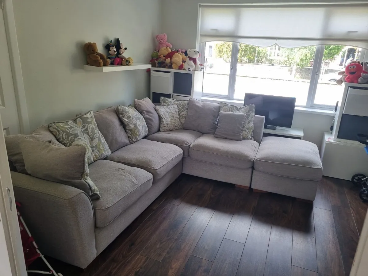 Corner Sofa - Image 1