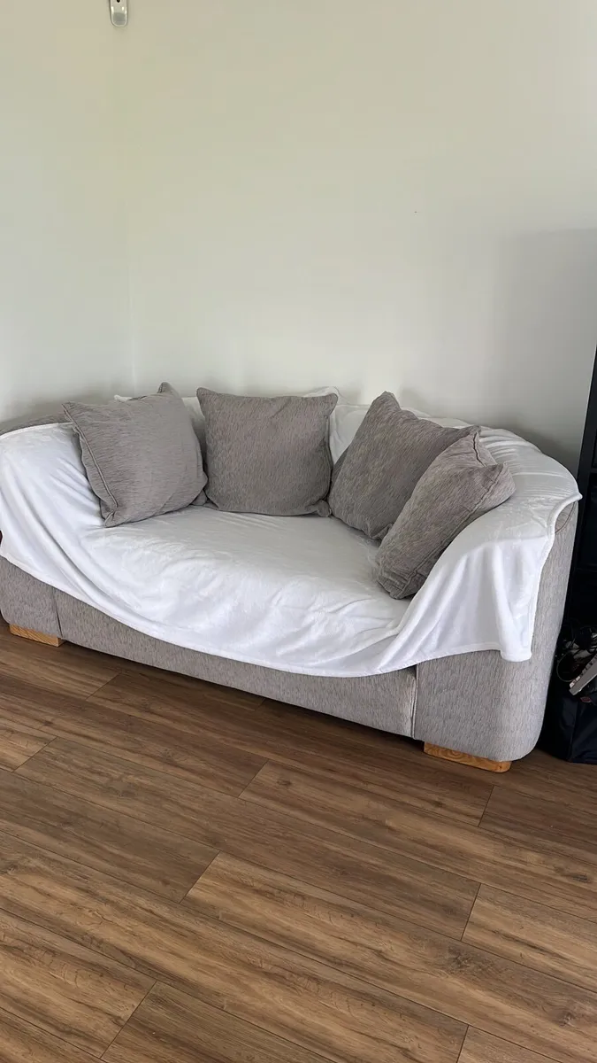 Couch - Image 1