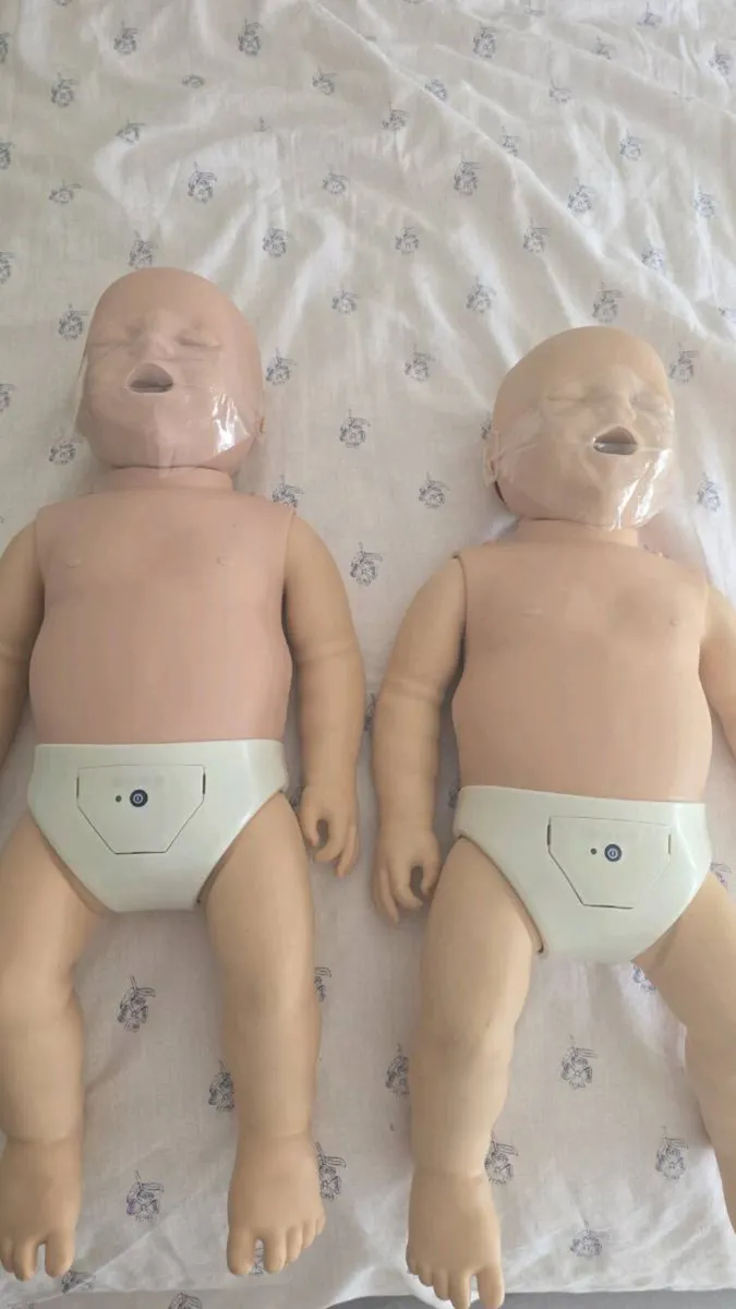 Cpr manikins and AEDs - Image 2