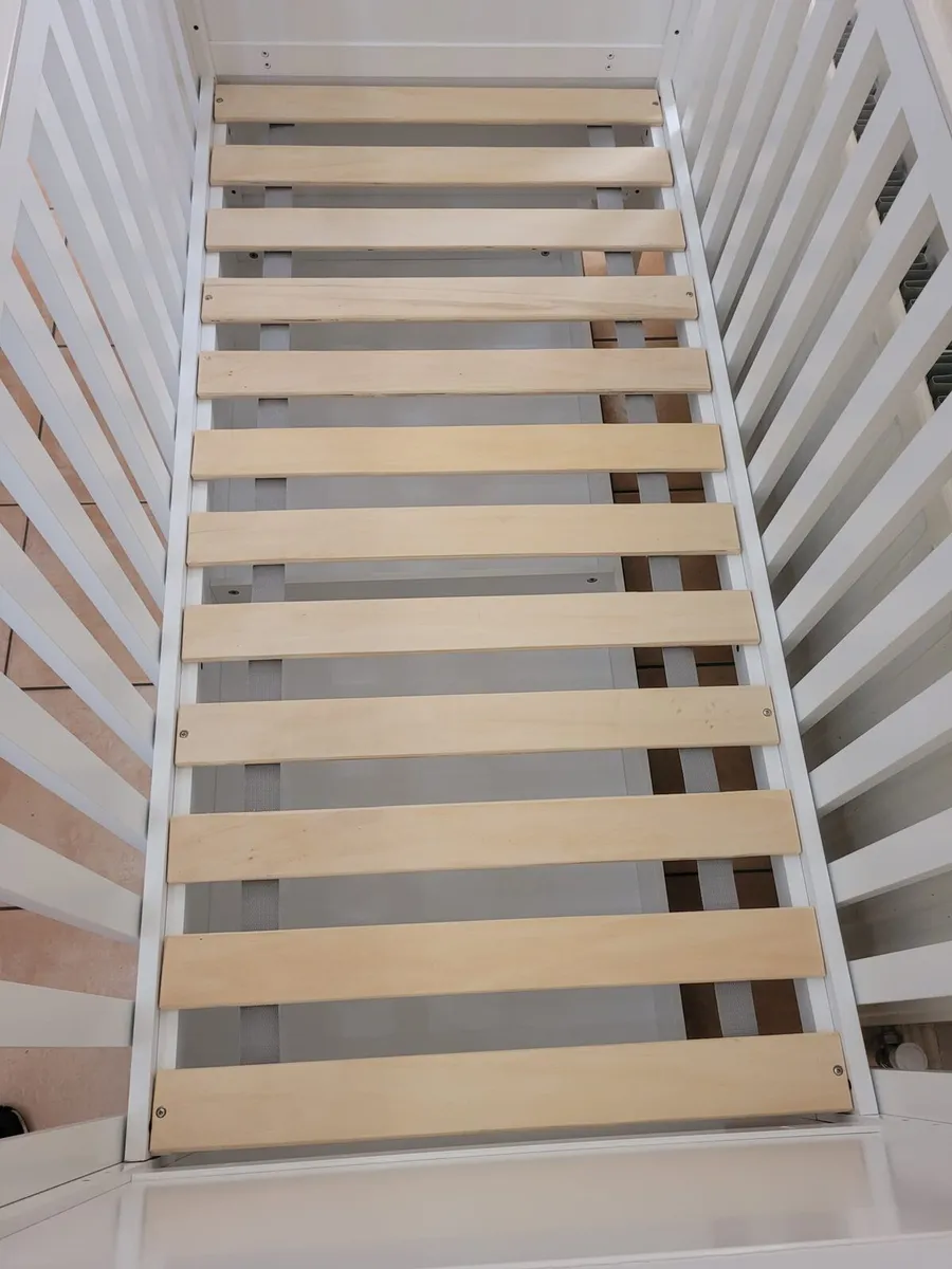 Cot bed - Image 3