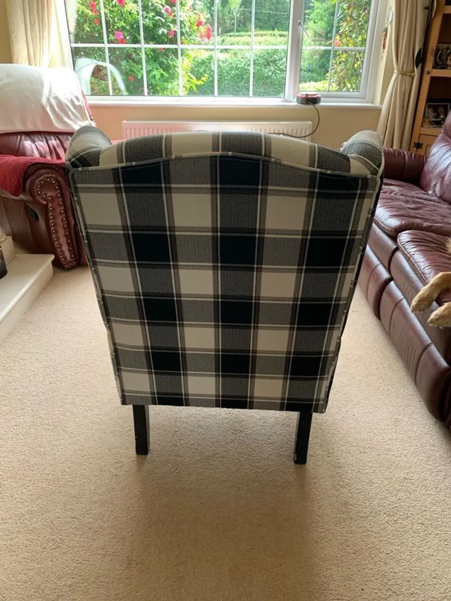 Armchair - Image 2