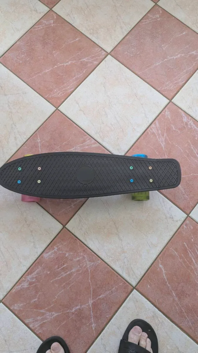 Skates - Image 2