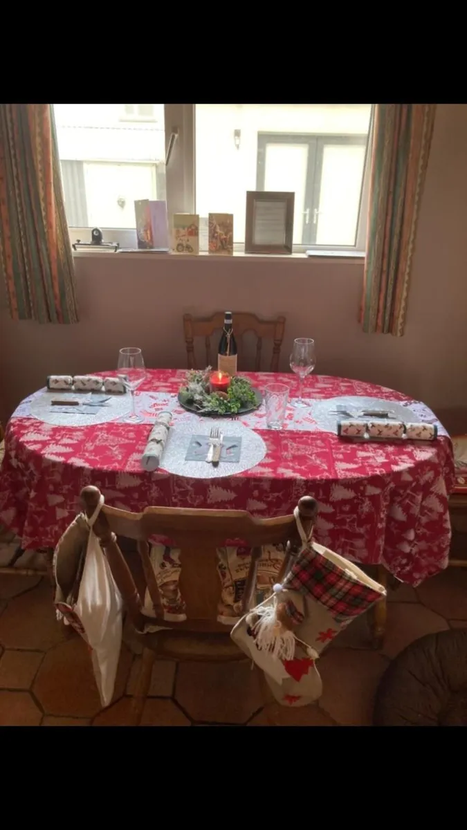 TABLE AND 4 CHAIRS FREE - Image 1