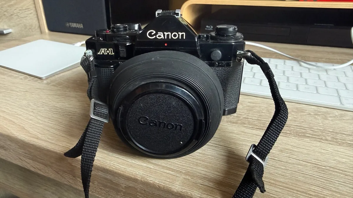 Film Camera Canon - Image 1