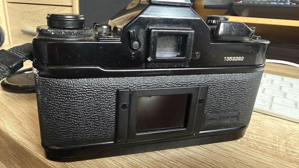Film Camera Canon - Image 4