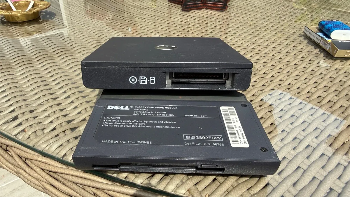 Dell floppy and cd disc drivers - Image 2