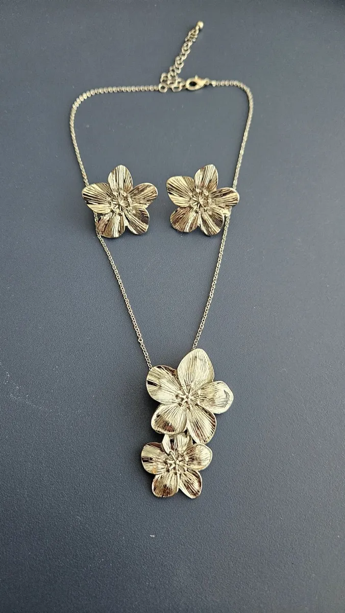 Jewellery Set - Image 1