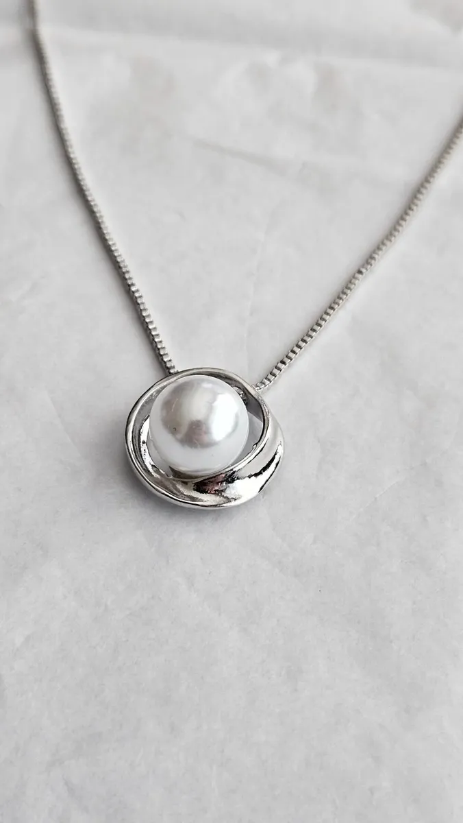 Necklace and Earrings - Image 3