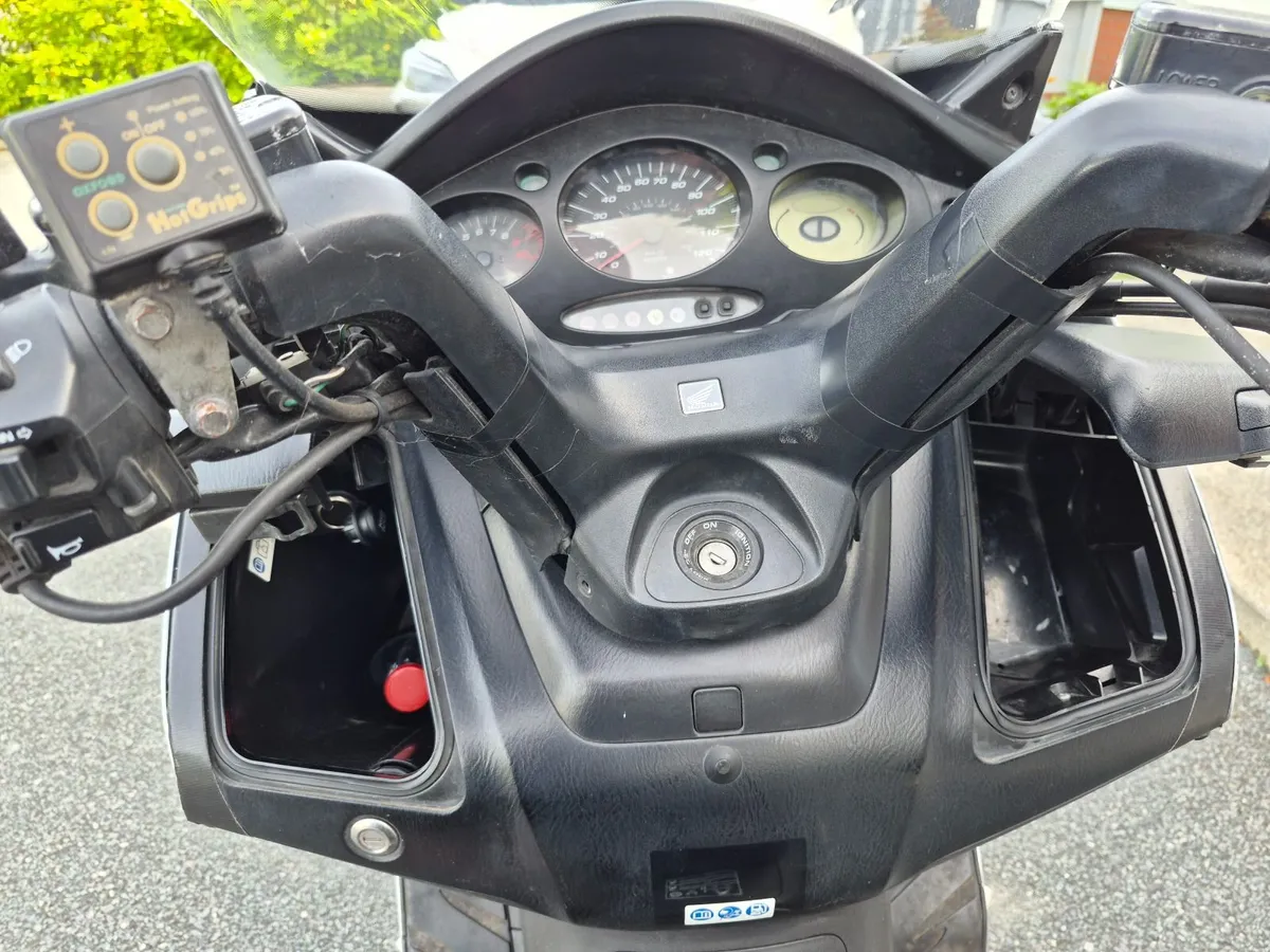 Honda Silverwing 600 - Image 2