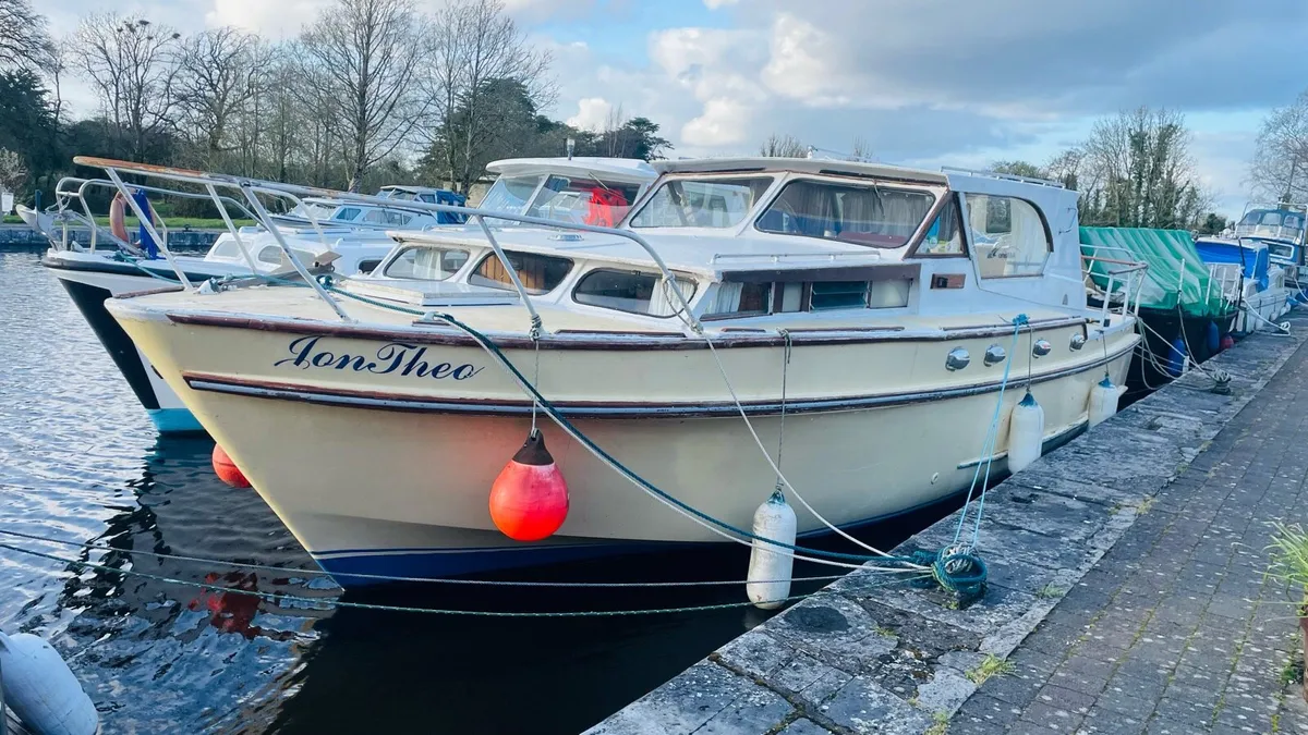 Boat - Image 1