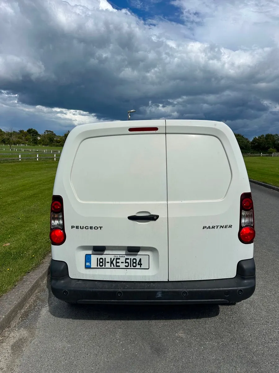 Peugeot Partner 2018 High Spec - Image 4