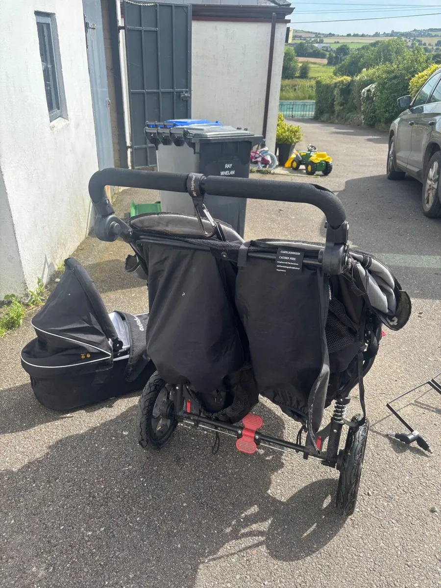 Double out n about Stroller with Bassinett - Image 3