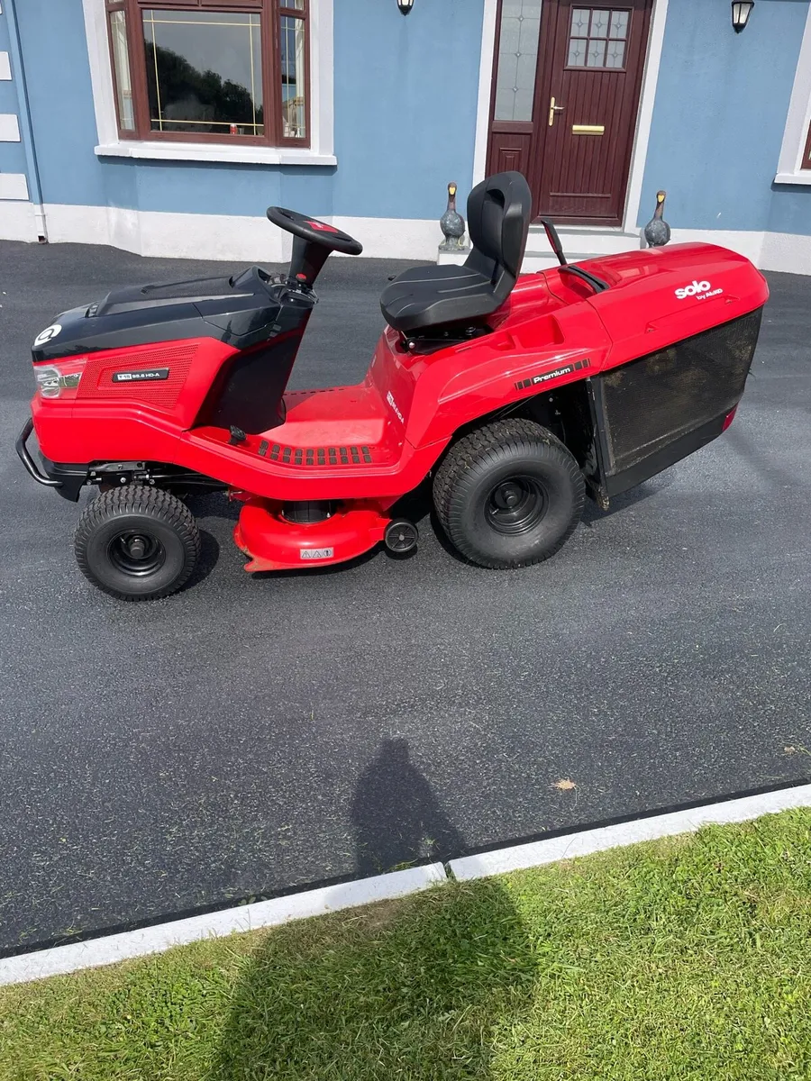 Ride on lawnmower - Image 3