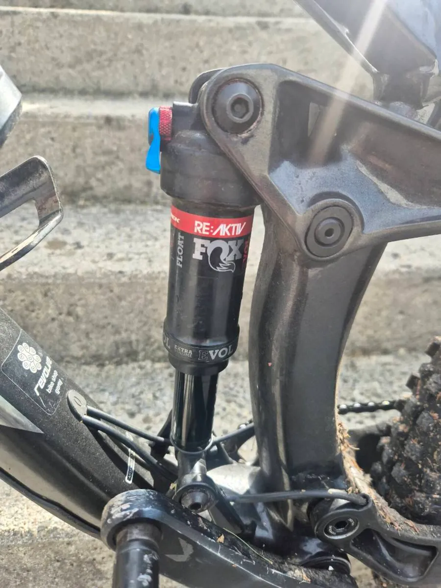 Trek Fuel ex8 size M/L - Image 4