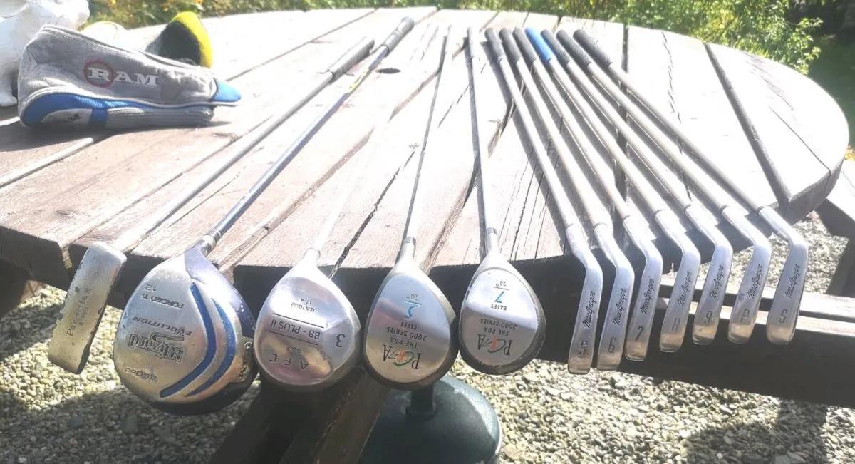 Ladies Starter Set, 4 woods, 7 irons putter & bag - Image 3