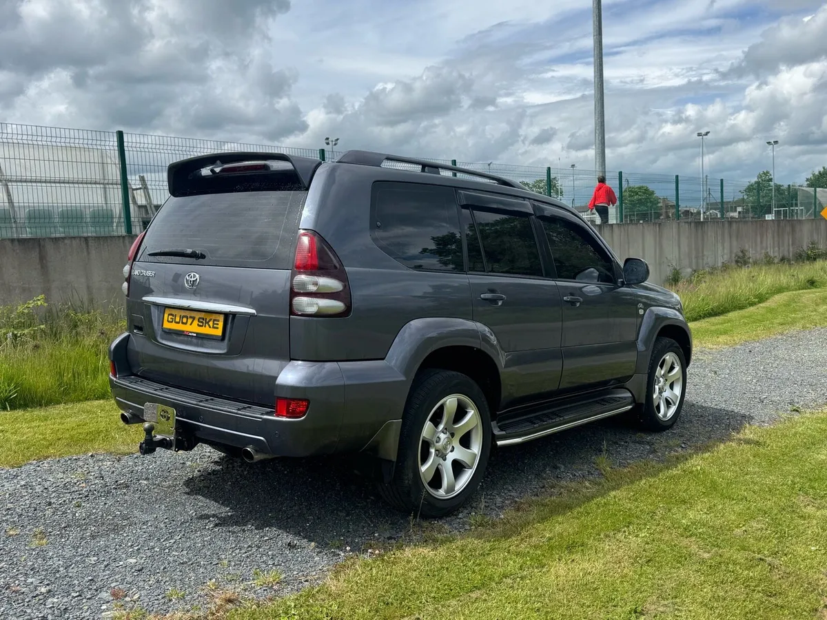 2007 lc5 Toyota landcruiser 1 owner from new - Image 2