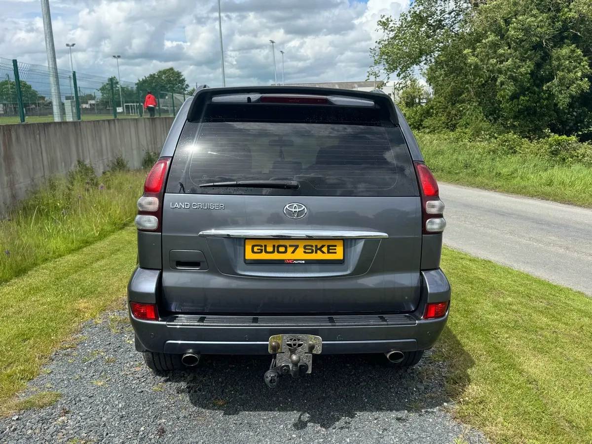 2007 lc5 Toyota landcruiser 1 owner from new - Image 3