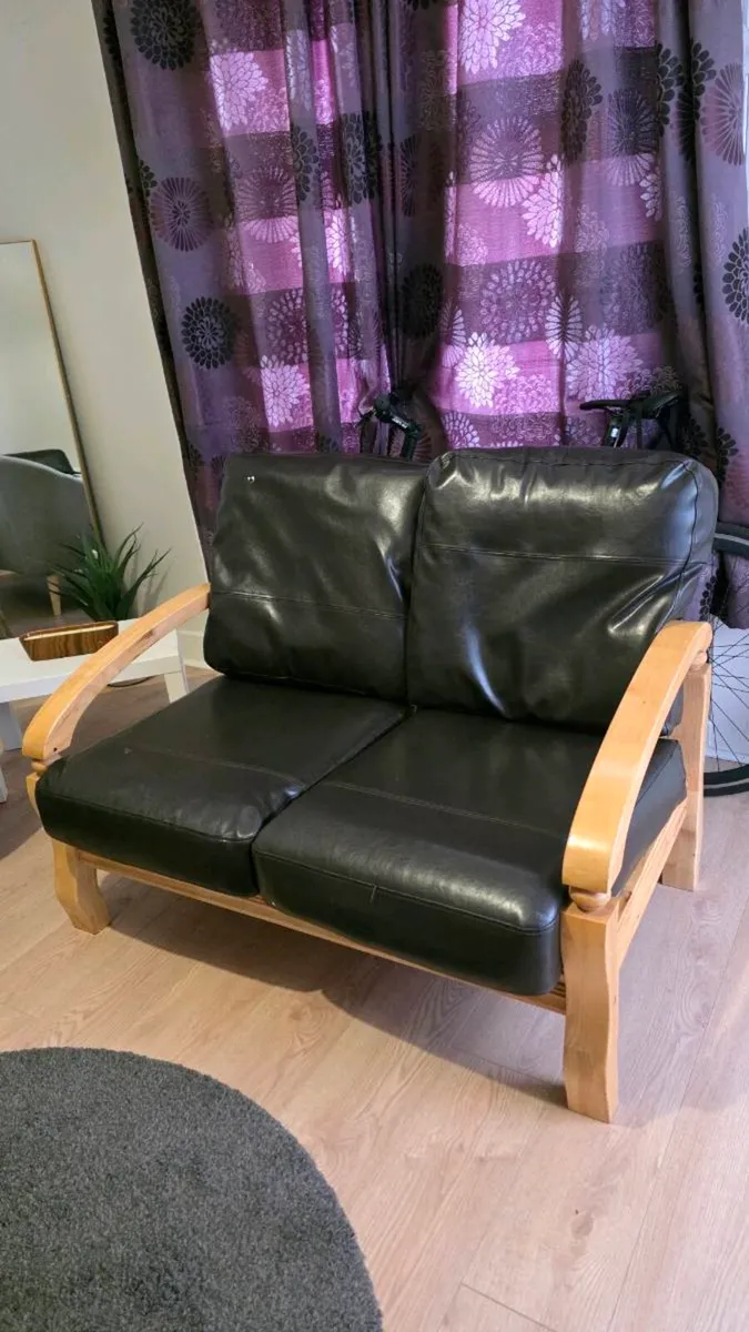 SOFA - Image 1