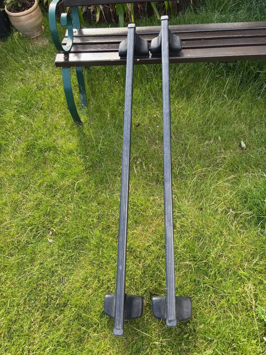 Thule Roof Bar System for Ford Focus - Image 2