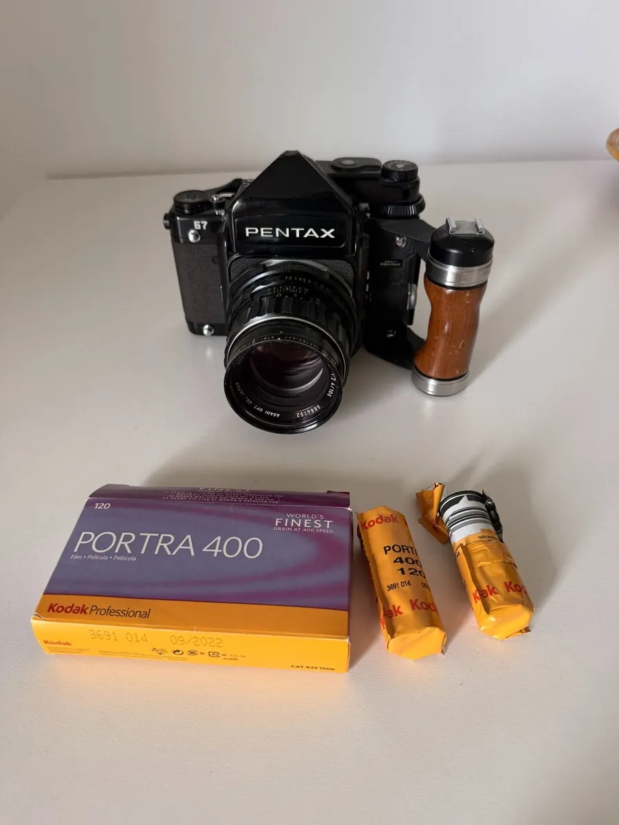 Pentax 67 Late Model W/ Smc Takumar 105mm F/2.4 Le - Image 4