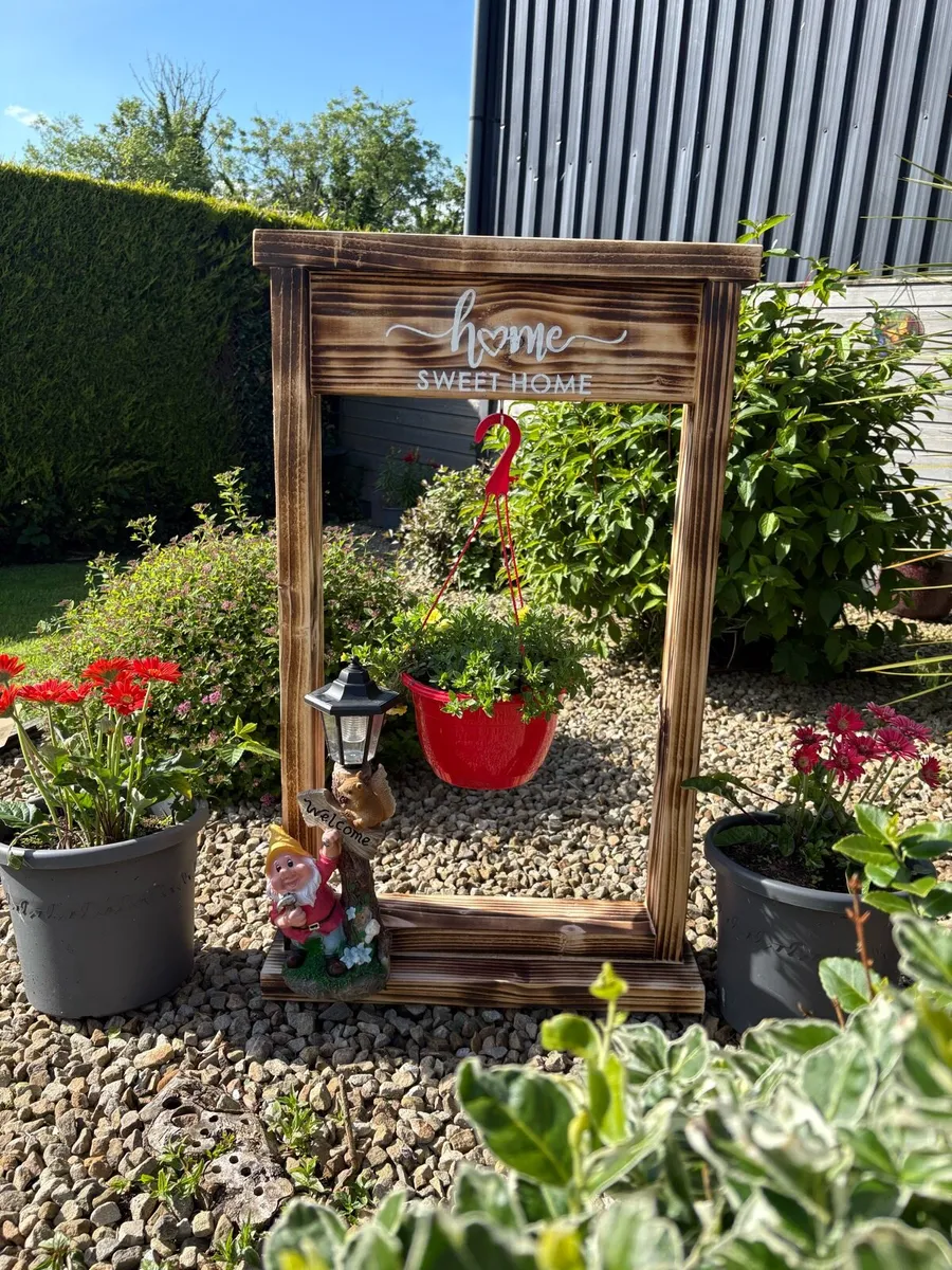 Hanging basket - Image 1