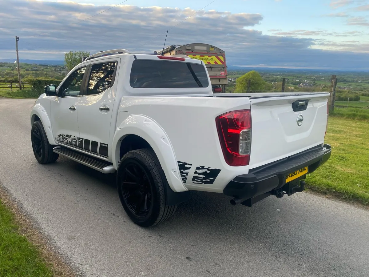 2020 Nissan Navara - Image 4