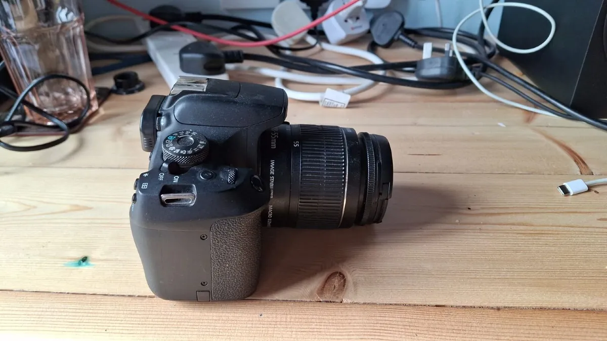 Canon EOS 2000D camera + Canon EF-S 18-55mm lens - Image 2