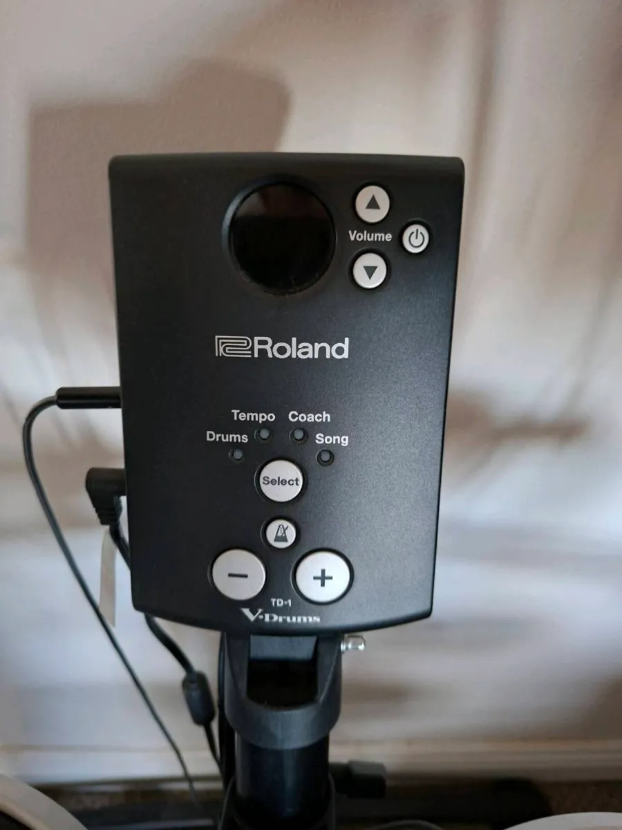 Electronic drum kit - Image 2