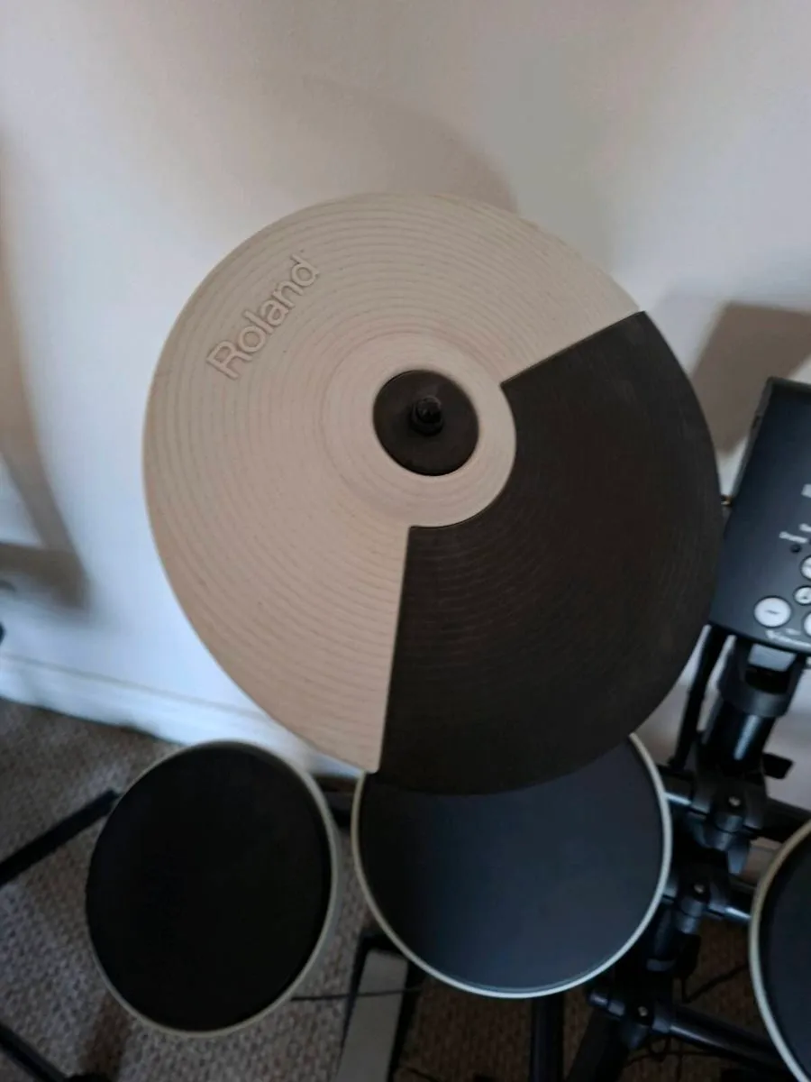 Electronic drum kit - Image 3