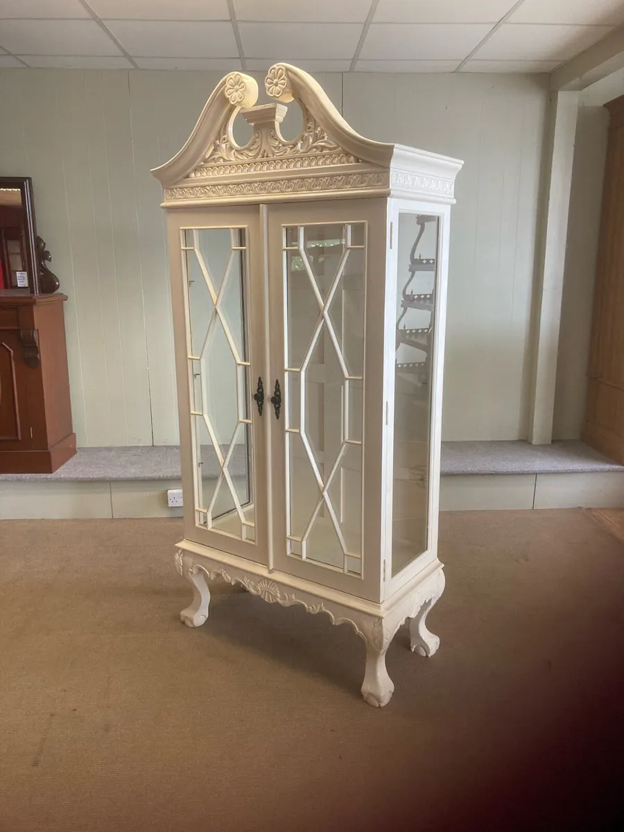 Display Cabinet - Image 4