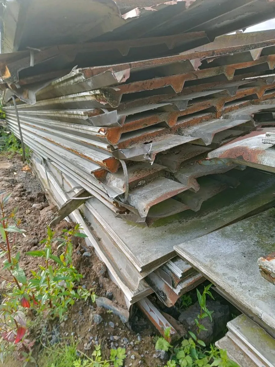 60 sheets of Insulated tin 21ft + - Image 2