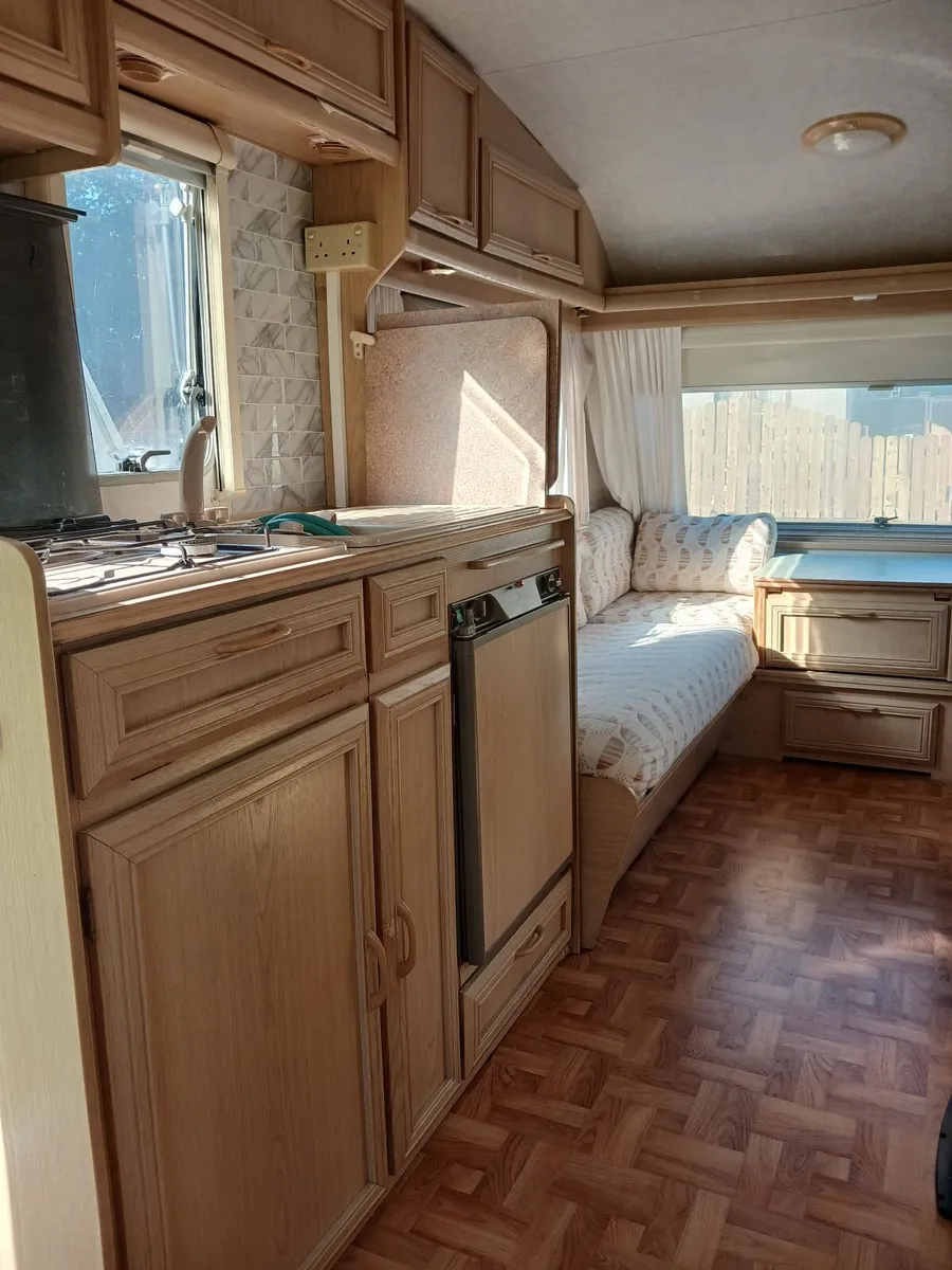 Caravan - Image 1