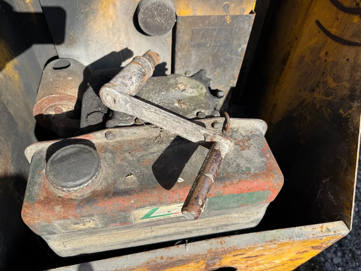 Winget diesel mixer with Lister engine - Image 4