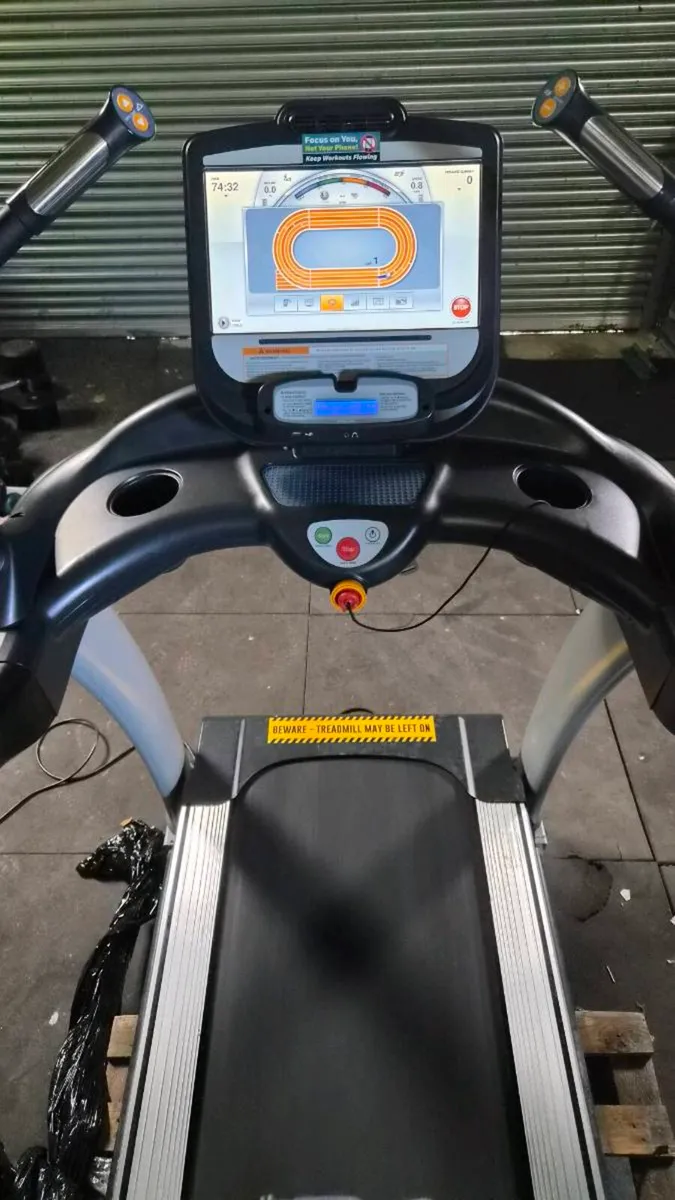 TRUE TREADMILLS TOUCH SCREEN ALL SERVICED X 10 - Image 4