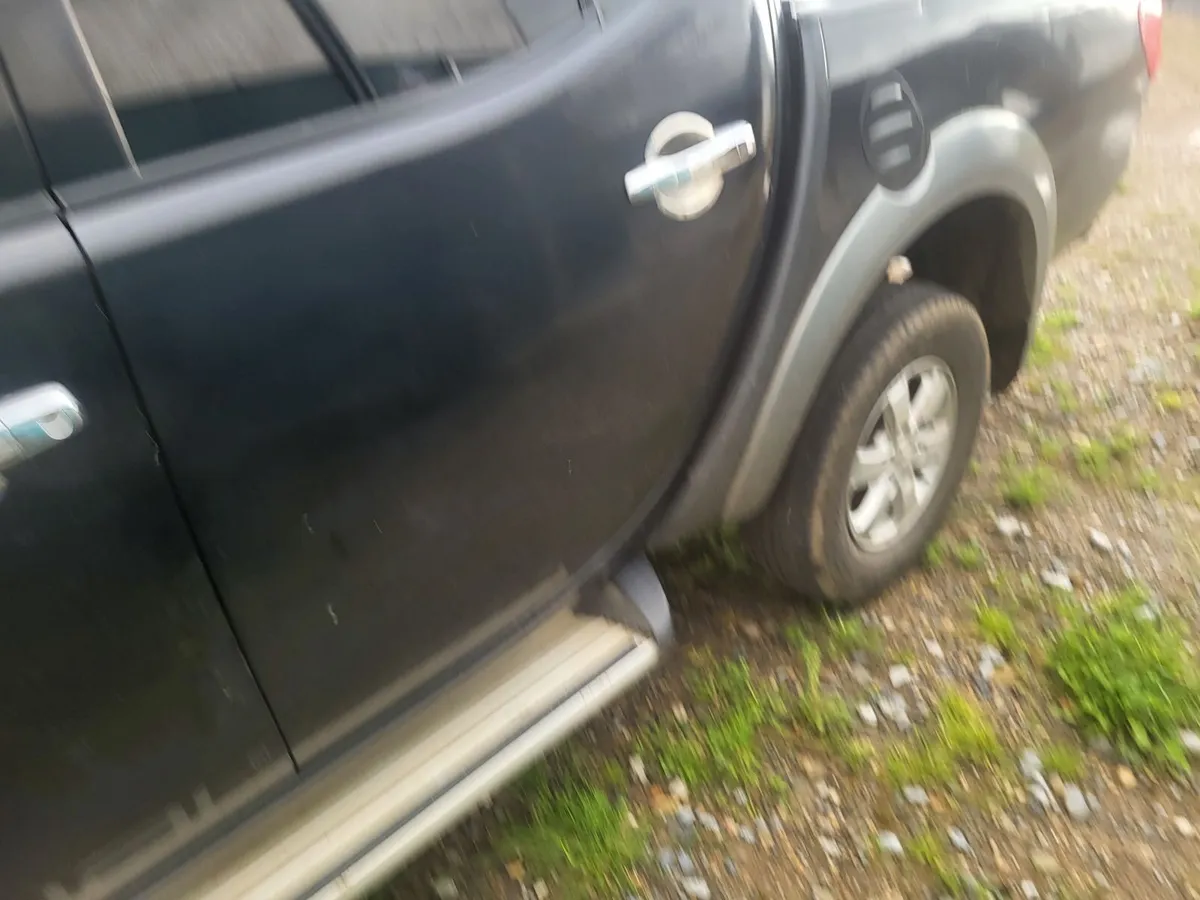 Mitsubishi L200 2007 - Image 2