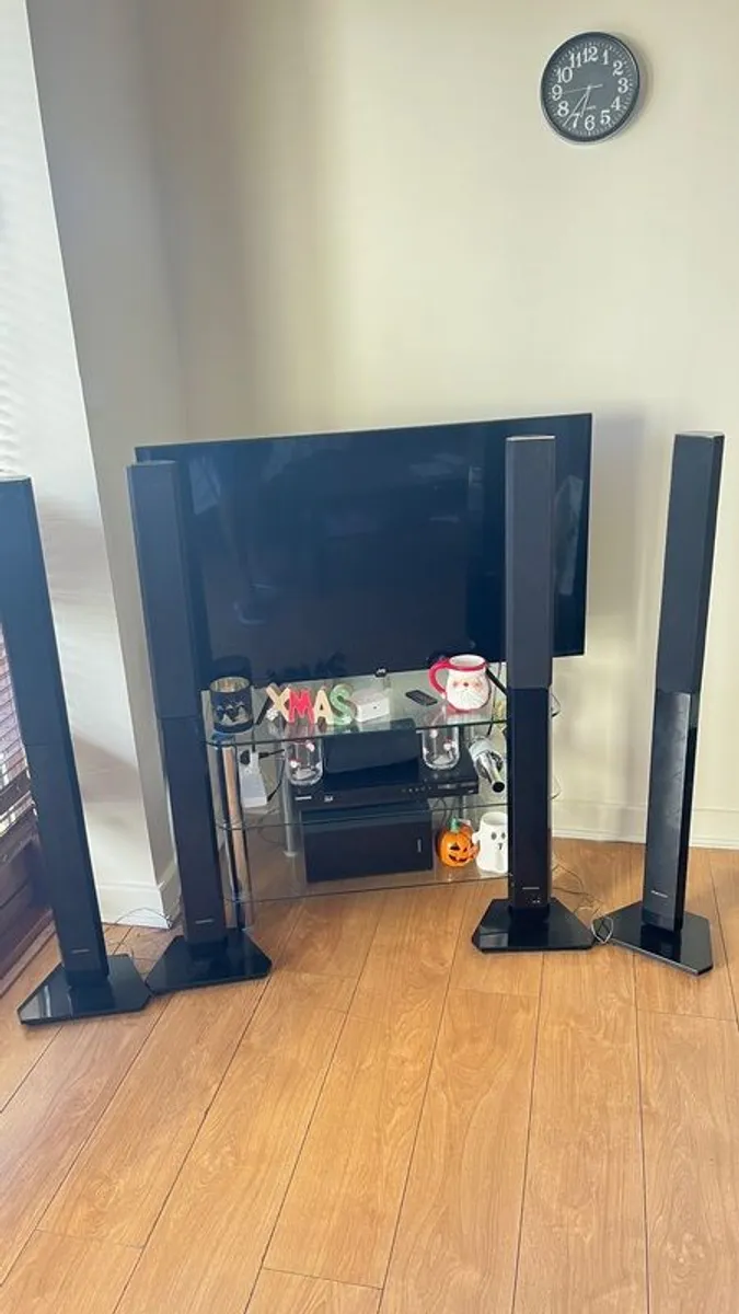 samsung blueray sound system with subwoofer - Image 1