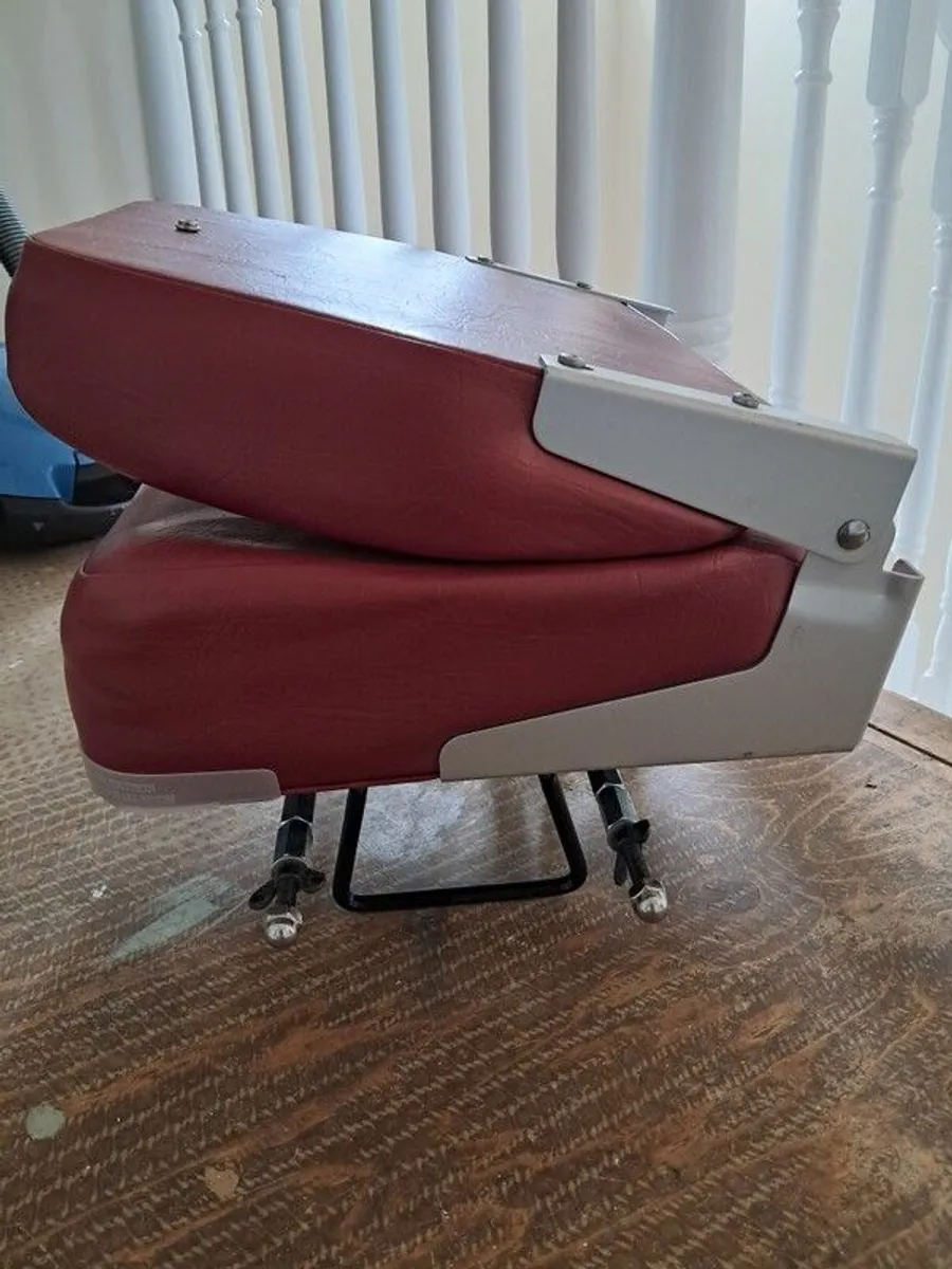 Swivel Boat Seat - Image 1
