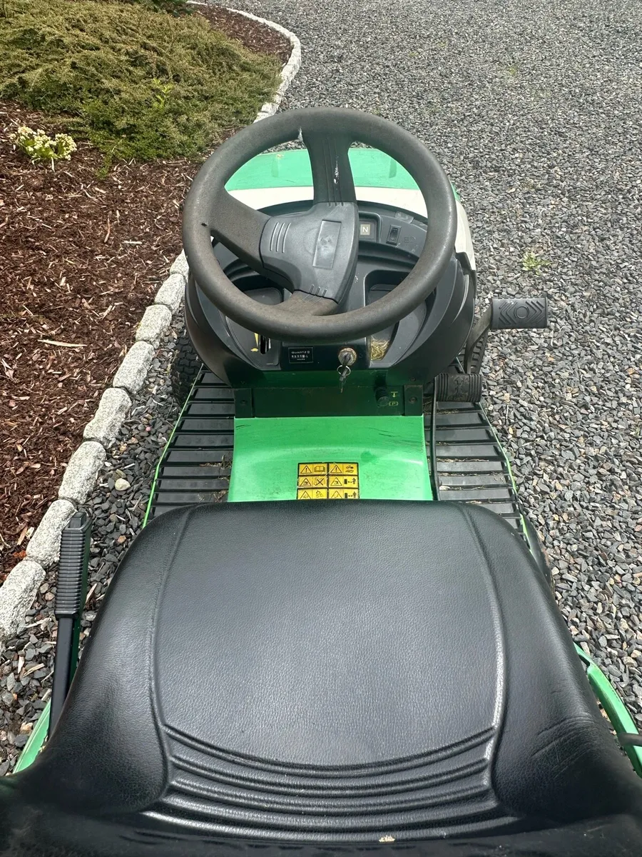 Ride on mower - Image 3