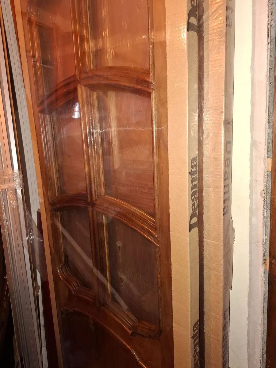 Deanta door VR12-G. Walnut,  solid ,New. - Image 2