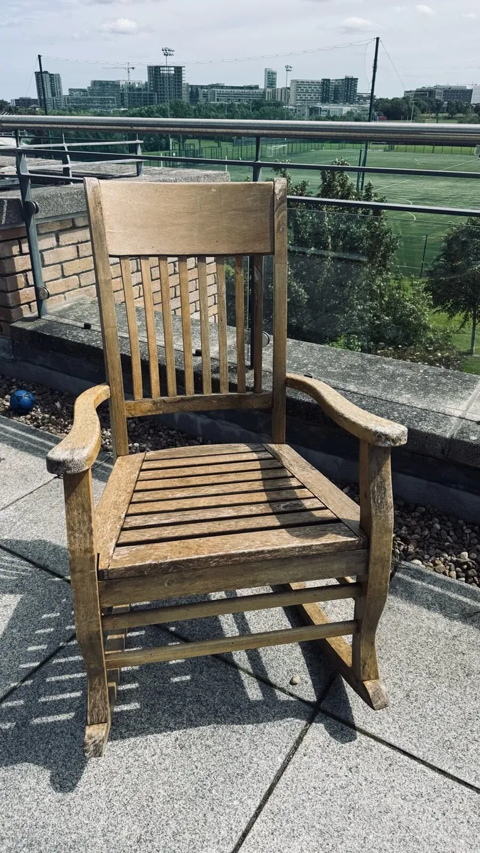 Rocking chair - Image 1