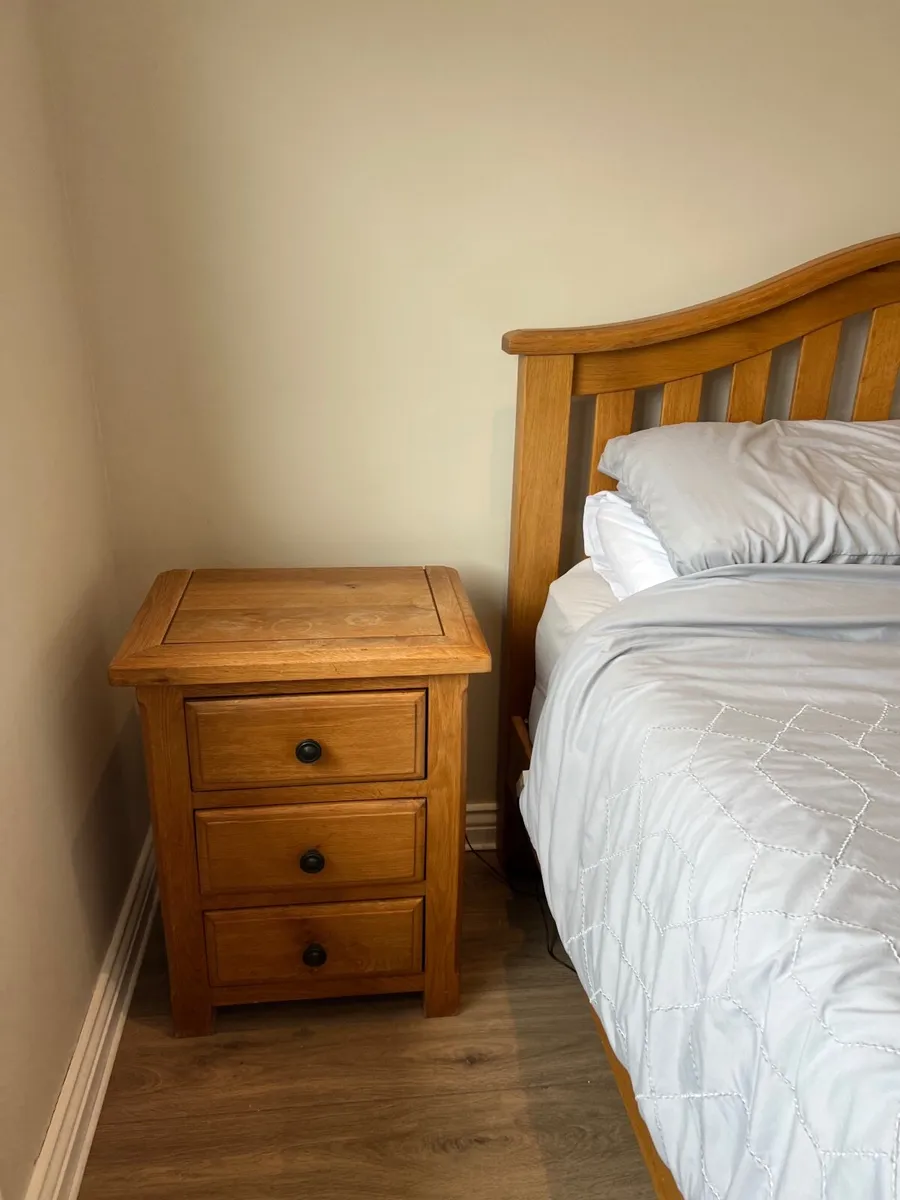 Full bedroom solid wood set - Image 2