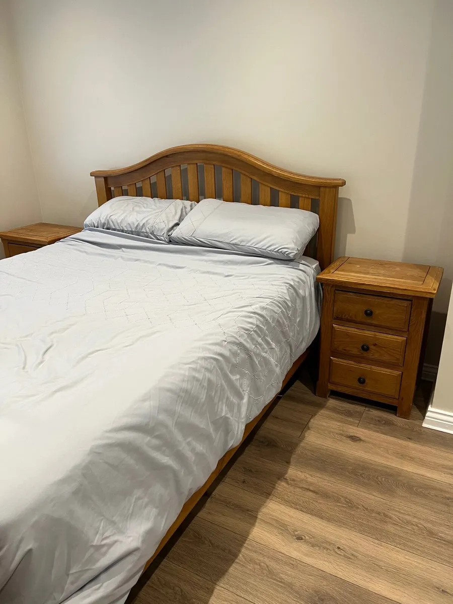 Full bedroom solid wood set - Image 1