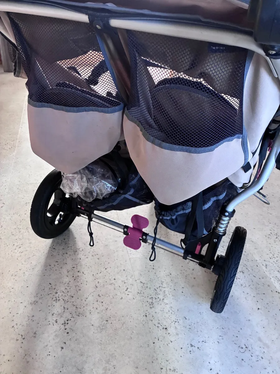 Out n about double buggy 360 nipper - Image 2