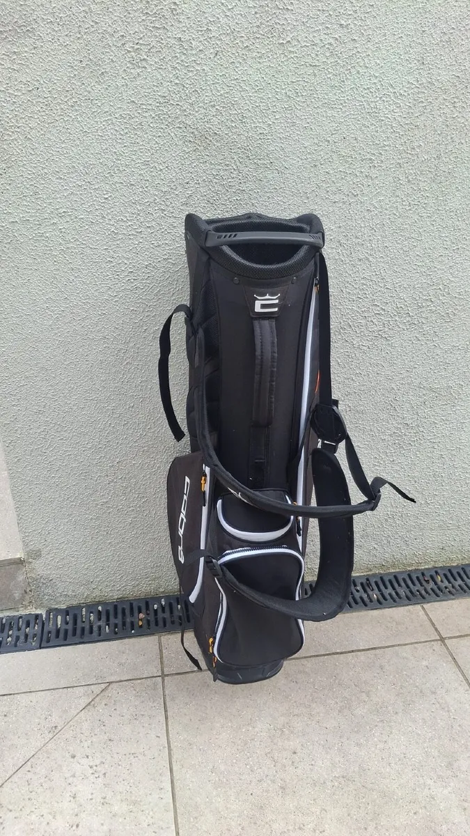Cobra Golf bag - Image 1