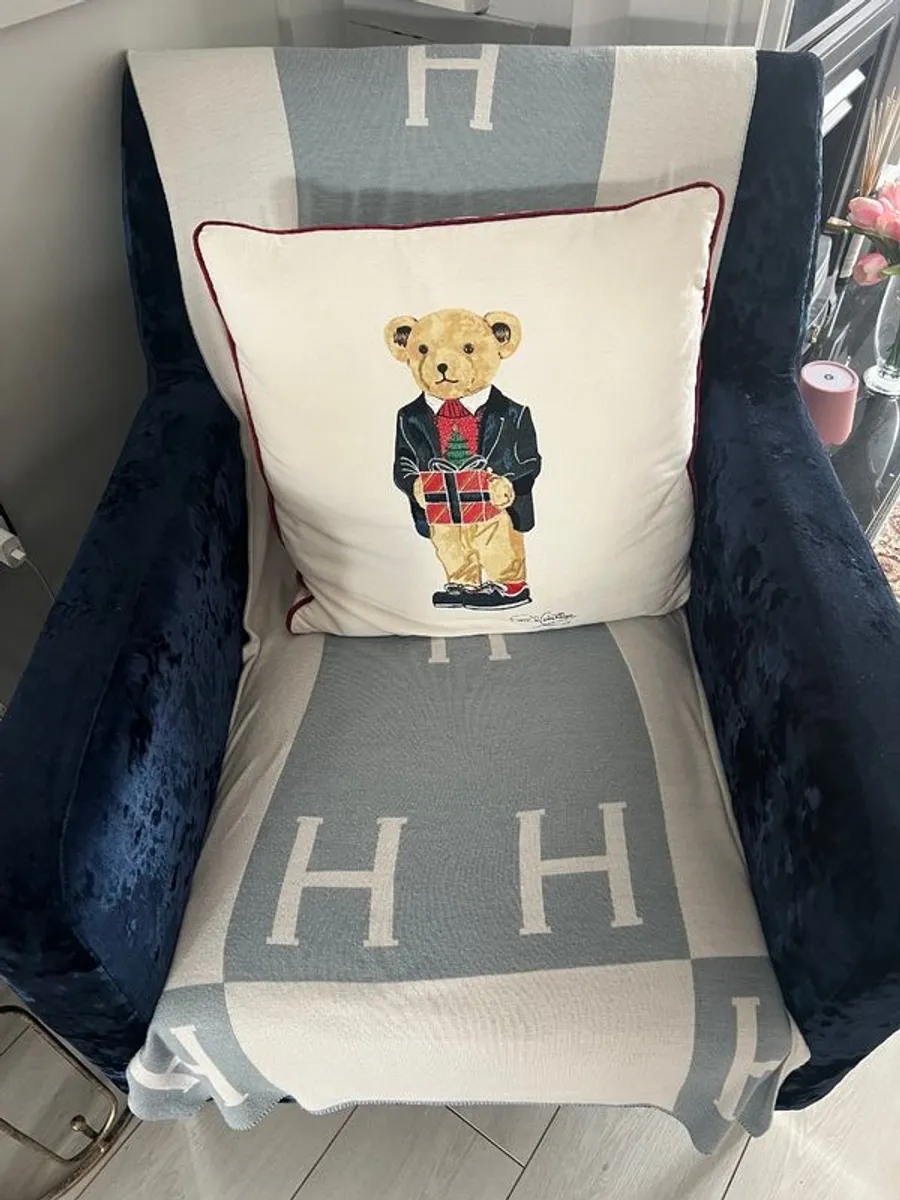 Armchair - Image 1