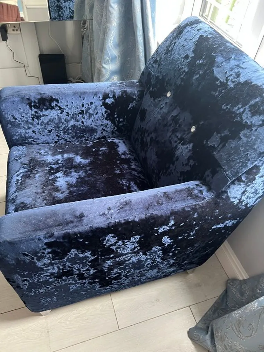 Armchair - Image 2