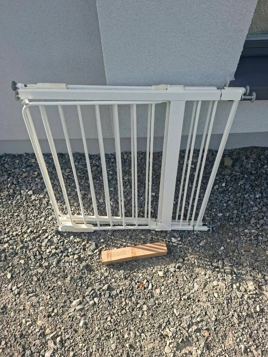 Safety gates - Image 1