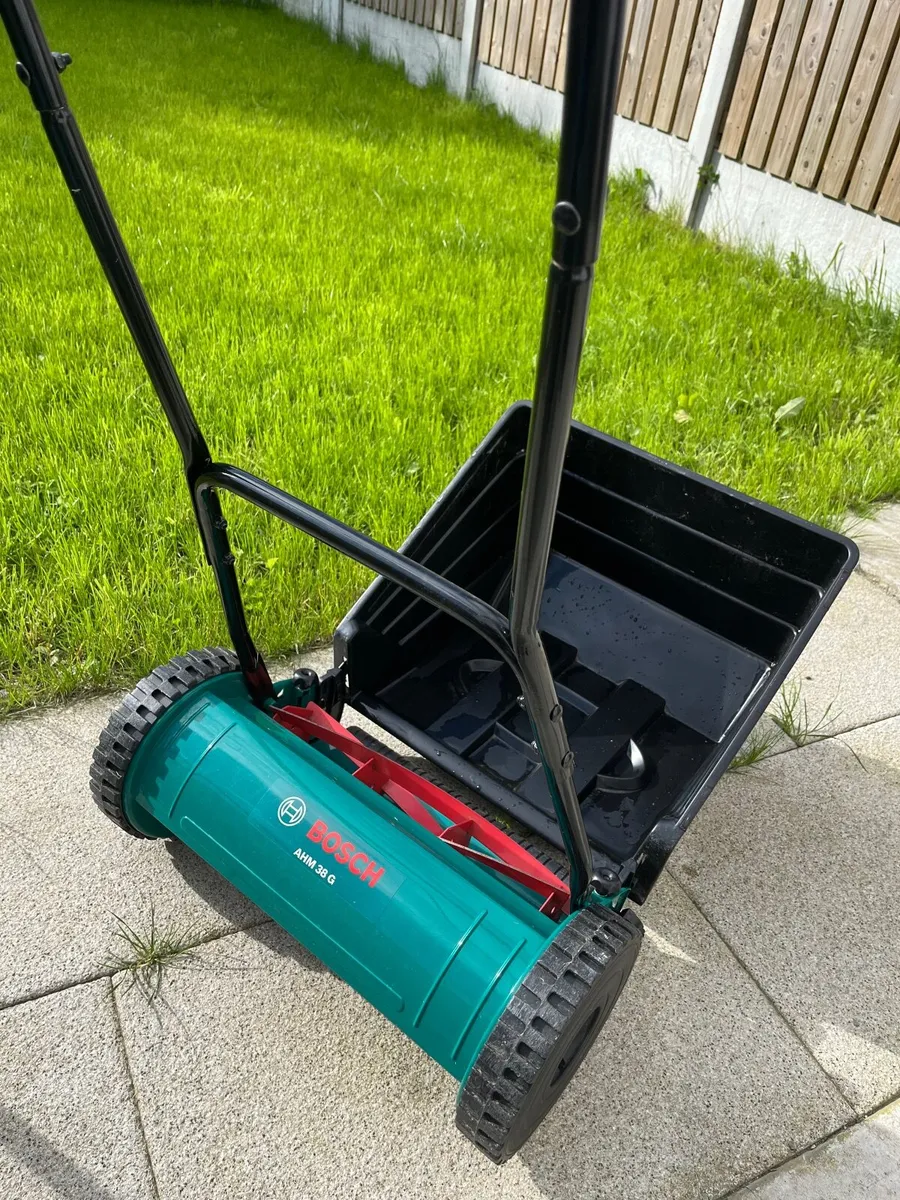 Bosch AHM 38 G Push Lawn Mower - Image 2