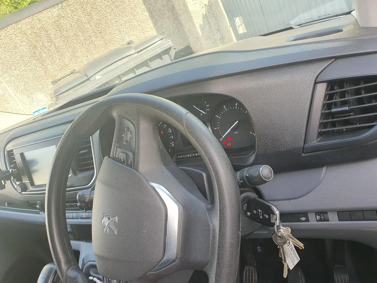 Peugeot Expert 2021 - Image 4