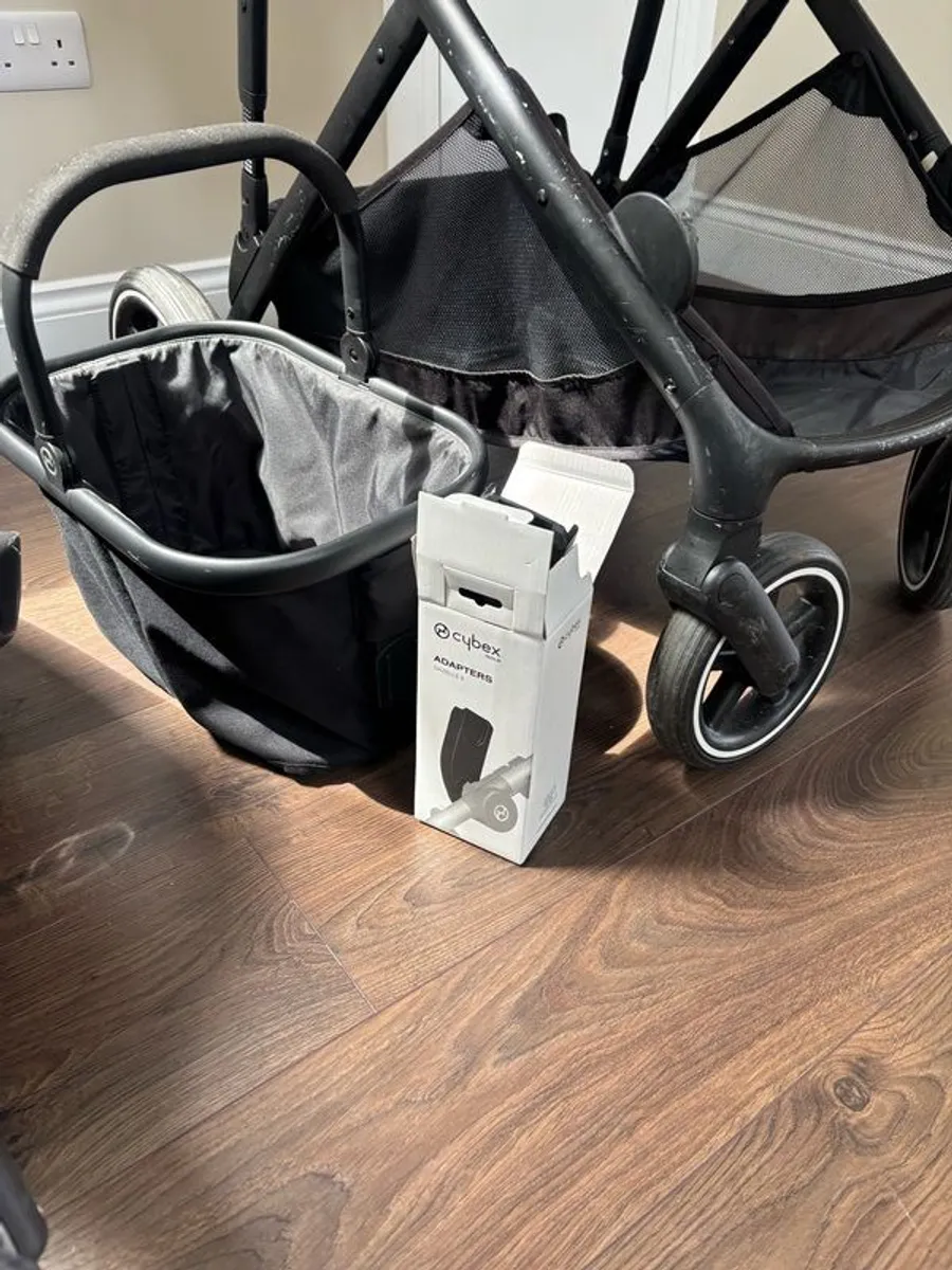 Cybex Full pram and Car system - Image 2